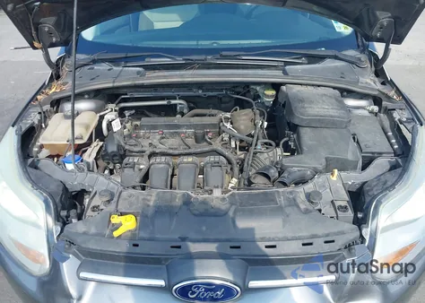 2014 Ford Focus Se z USA, uszkodzony, nr VIN 1FADP3K2XEL410121